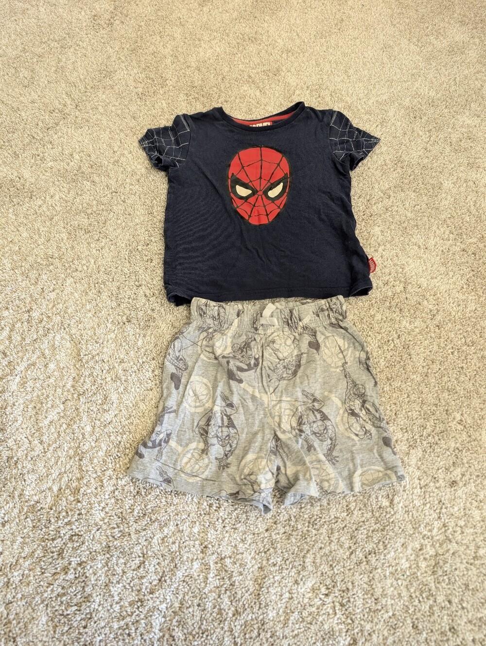 Marks & Spencer Marvel Spider-Man Kids PJ Set - 3T